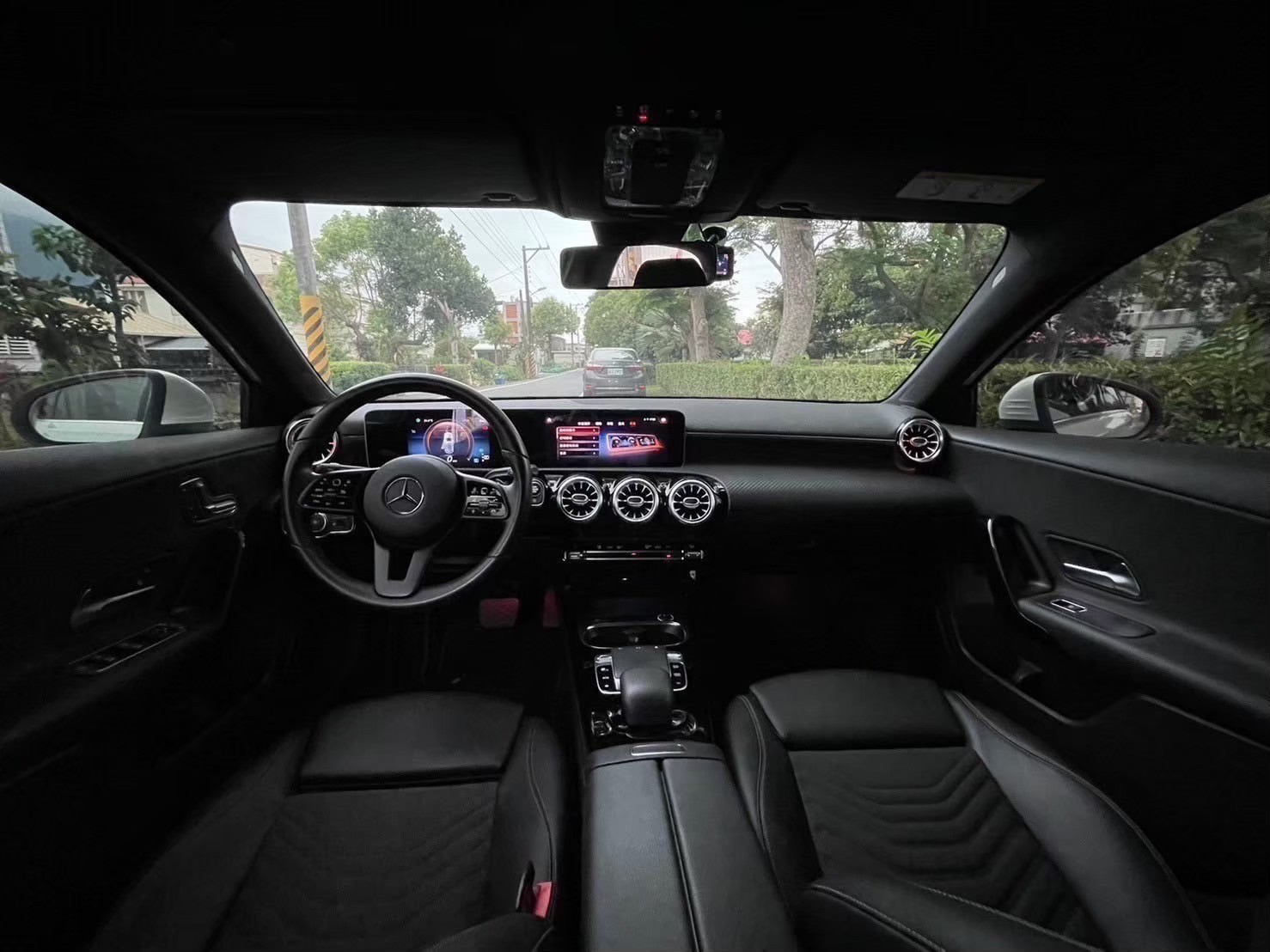 新車入庫🔥2019 Benz A180 W177 改45包外觀  第2張相片