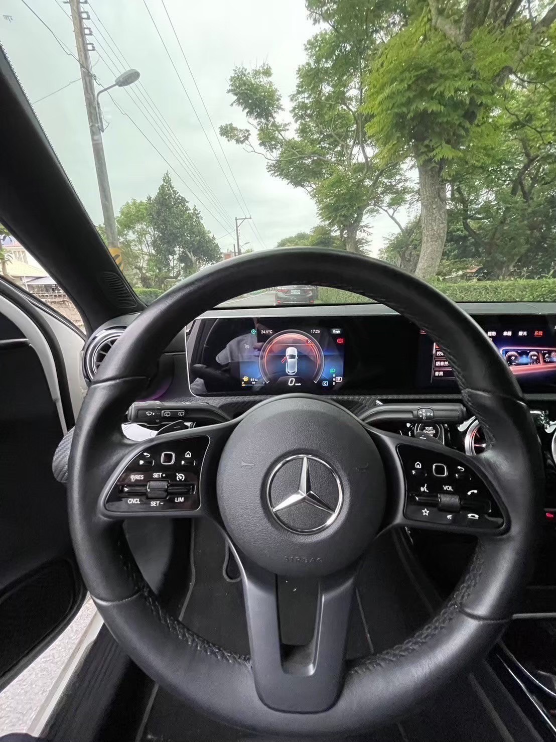 新車入庫🔥2019 Benz A180 W177 改45包外觀  第6張相片