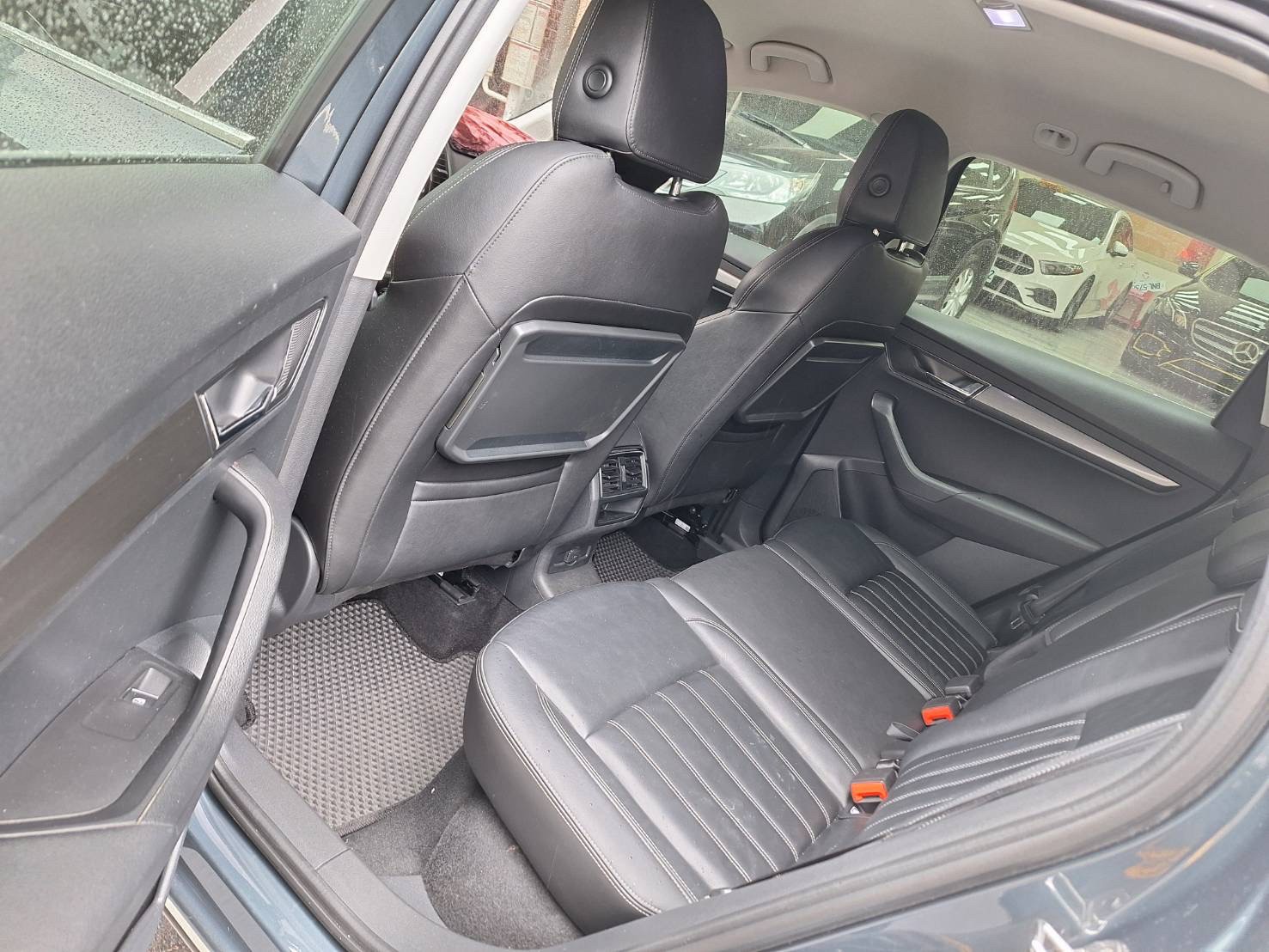 新車入庫🔥2018 Skoda Karoq 小棕熊 尊榮版  第4張相片