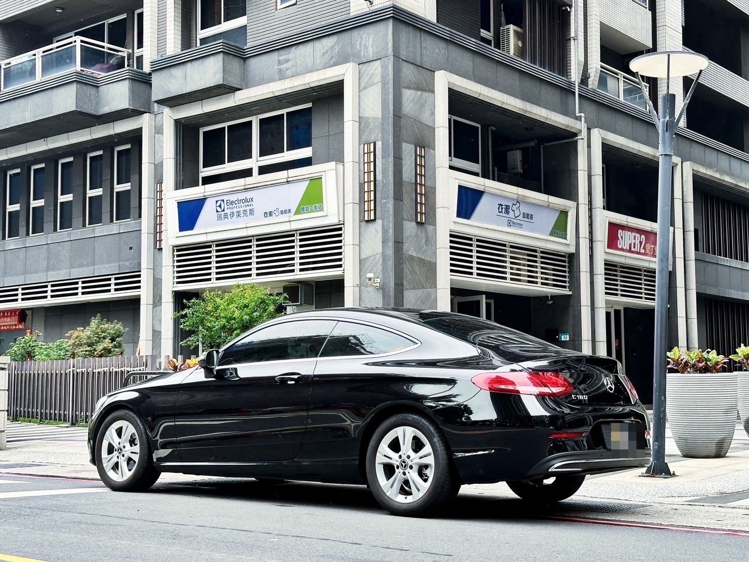 2018 Benz C180 Coupe 帥氣雙門轎跑🔥  第5張相片