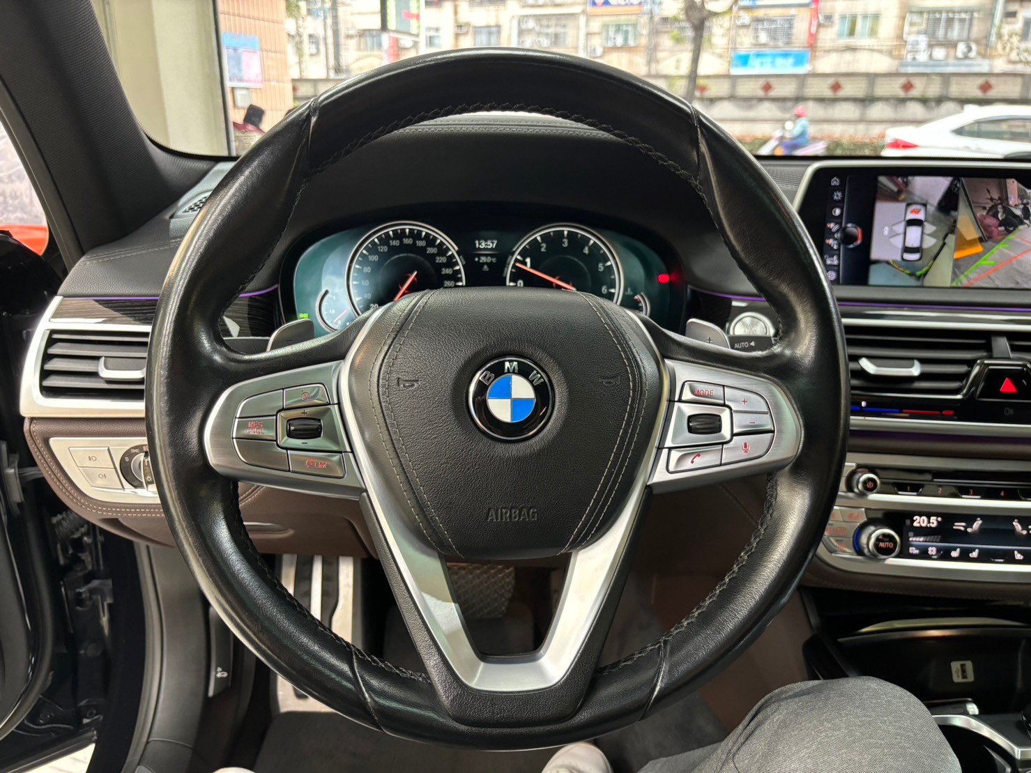 2016 BMW G12 740Li 稀有M版選配後座按摩椅🔥  第6張相片