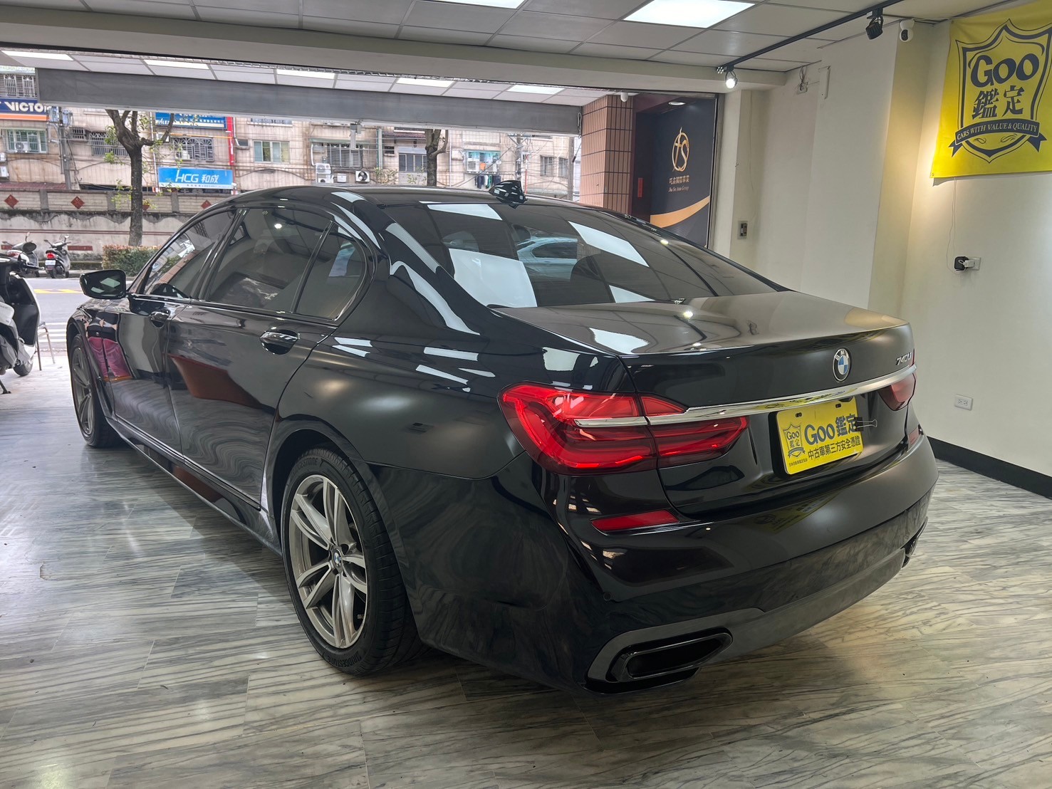 2016 BMW G12 740Li 稀有M版選配後座按摩椅🔥  第9張相片