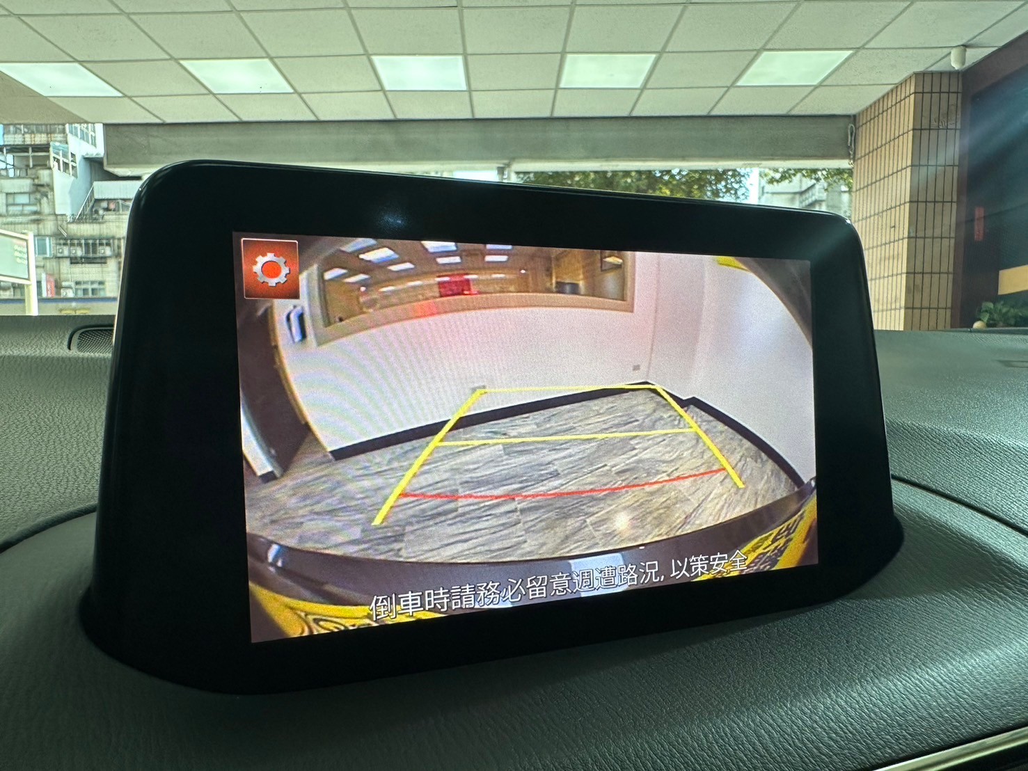 2019式Mazda3 5D五門魂動馬三 旗艦尊榮安全版  第5張相片