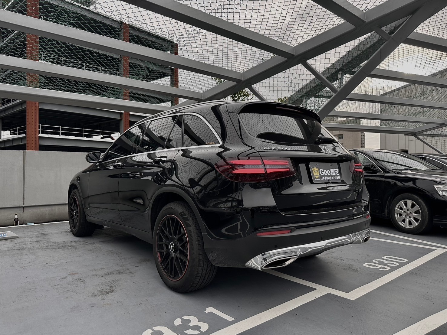 正2019 GLC300 基本滿 柏林之音 安卓機 全景天窗  第6張相片