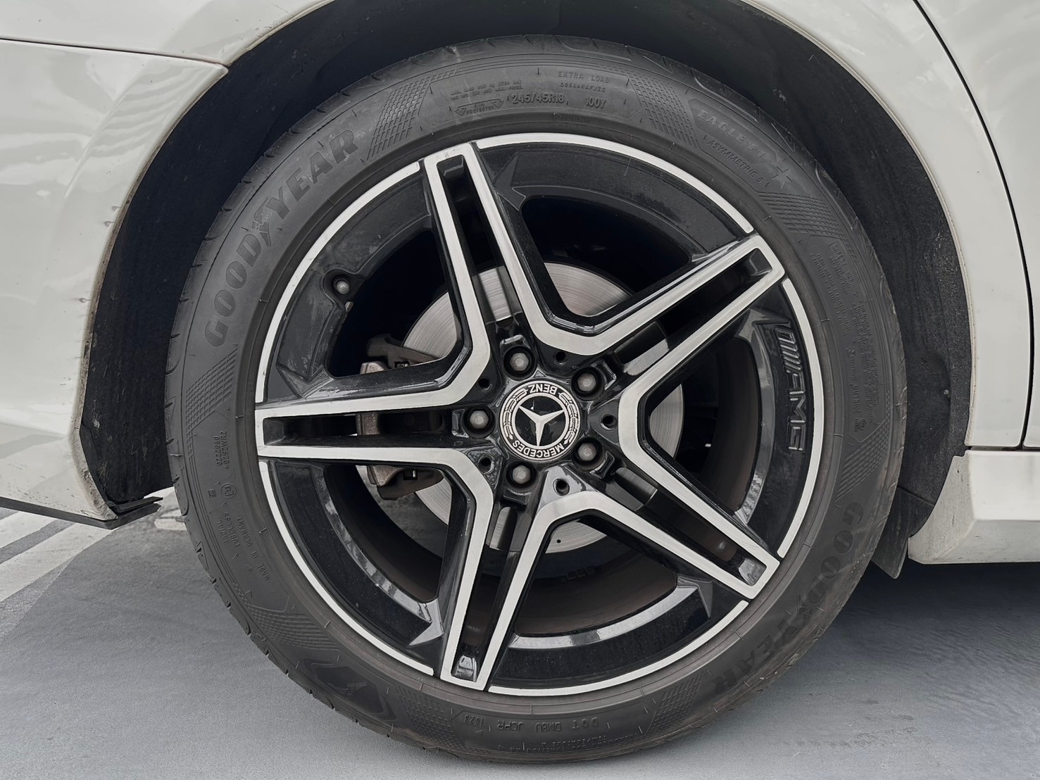2018 Benz W213 E200 Avantgarde 免百萬豪車  第2張相片