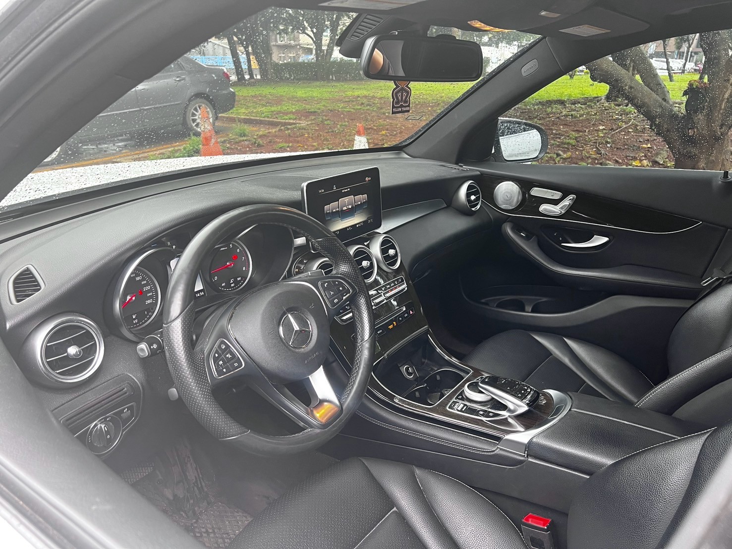 2019 GLC300 AMG 4MATIC 三月購車超值優惠價🔥  第2張相片