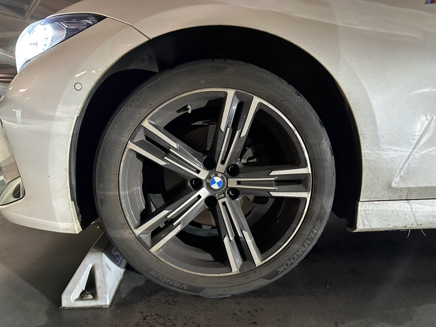 2023式 BMW 320i M 白金極智版 小改款市場最便宜  第8張相片