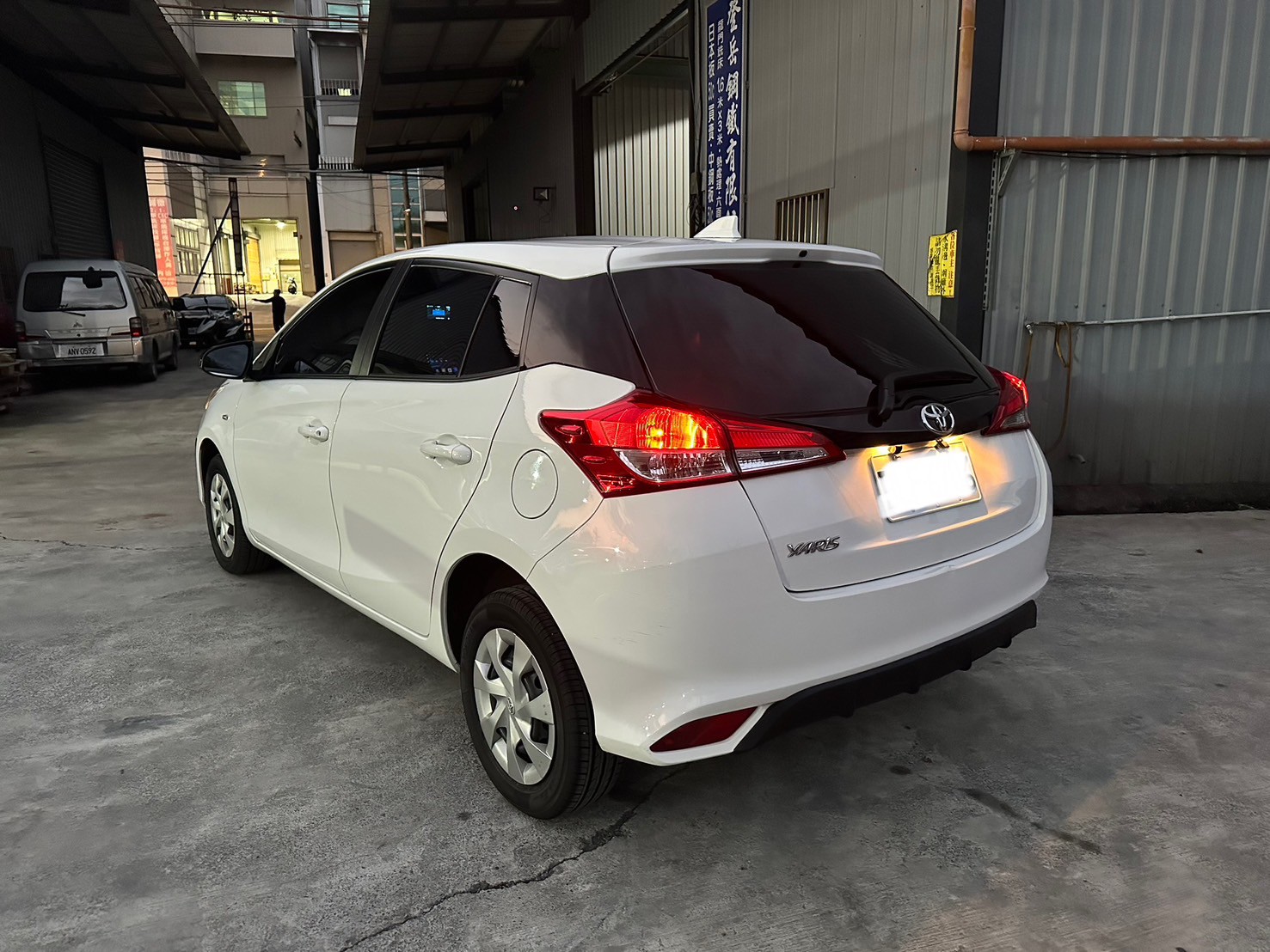 2022 toyota yaris 大鴨 有安卓機 掀背小車🔥  第9張相片