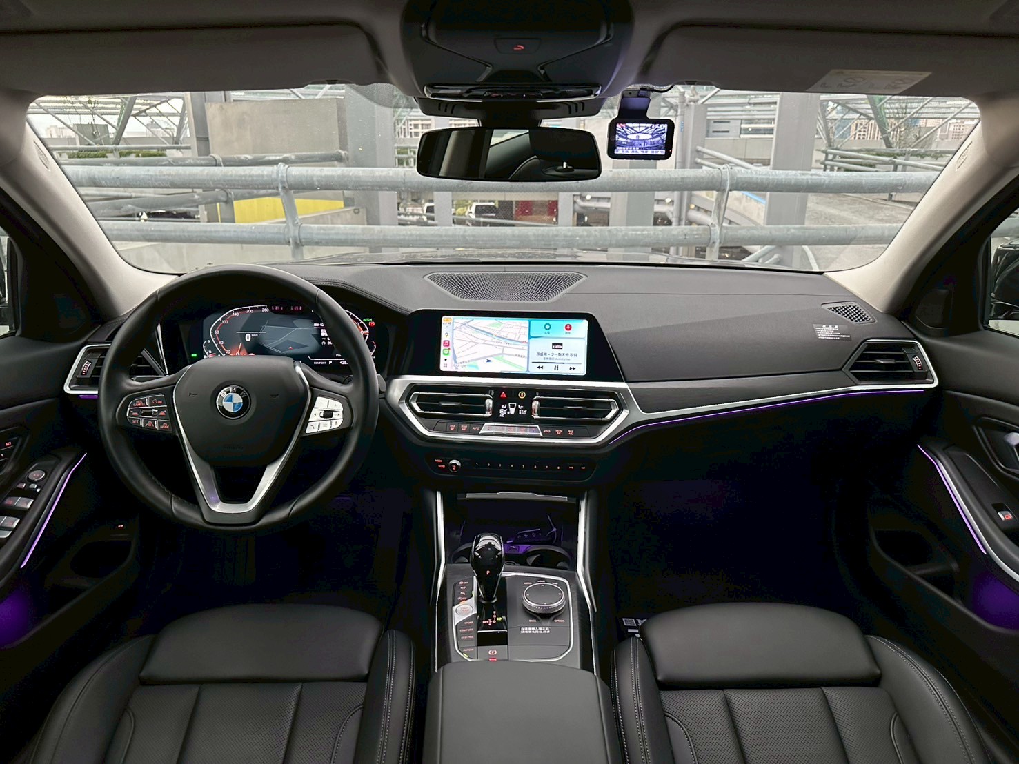 2022式 BMW 318i Luxury 5AU 白金極智版🔥  第2張相片