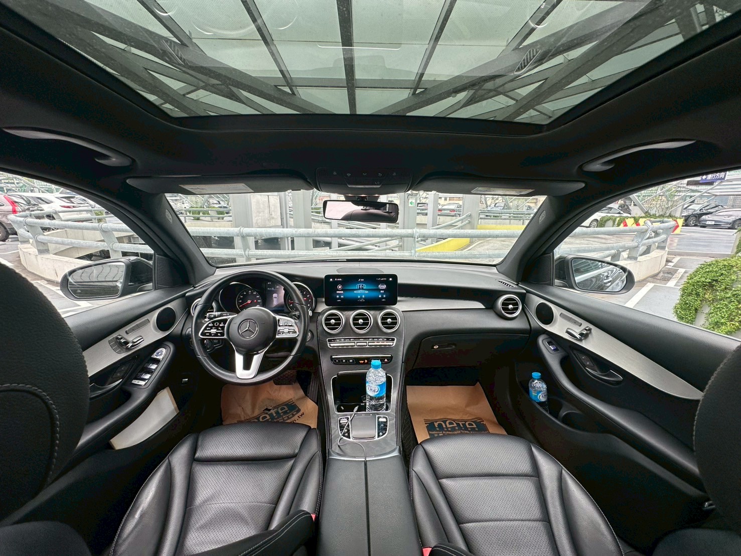 2019 GLC300 小改款樣式 質感黑岑木 高貴不貴  第2張相片
