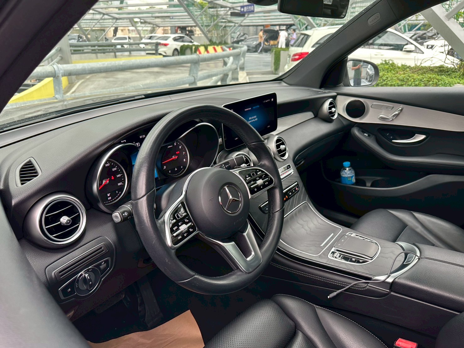 2019 GLC300 小改款樣式 質感黑岑木 高貴不貴  第6張相片