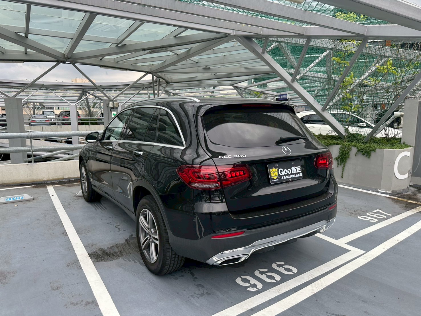 2019 GLC300 小改款樣式 質感黑岑木 高貴不貴  第7張相片