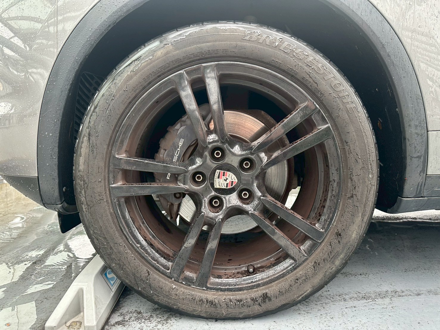 2013式 保時捷 凱燕 柴油3.0版本 附5858車牌!  第6張相片