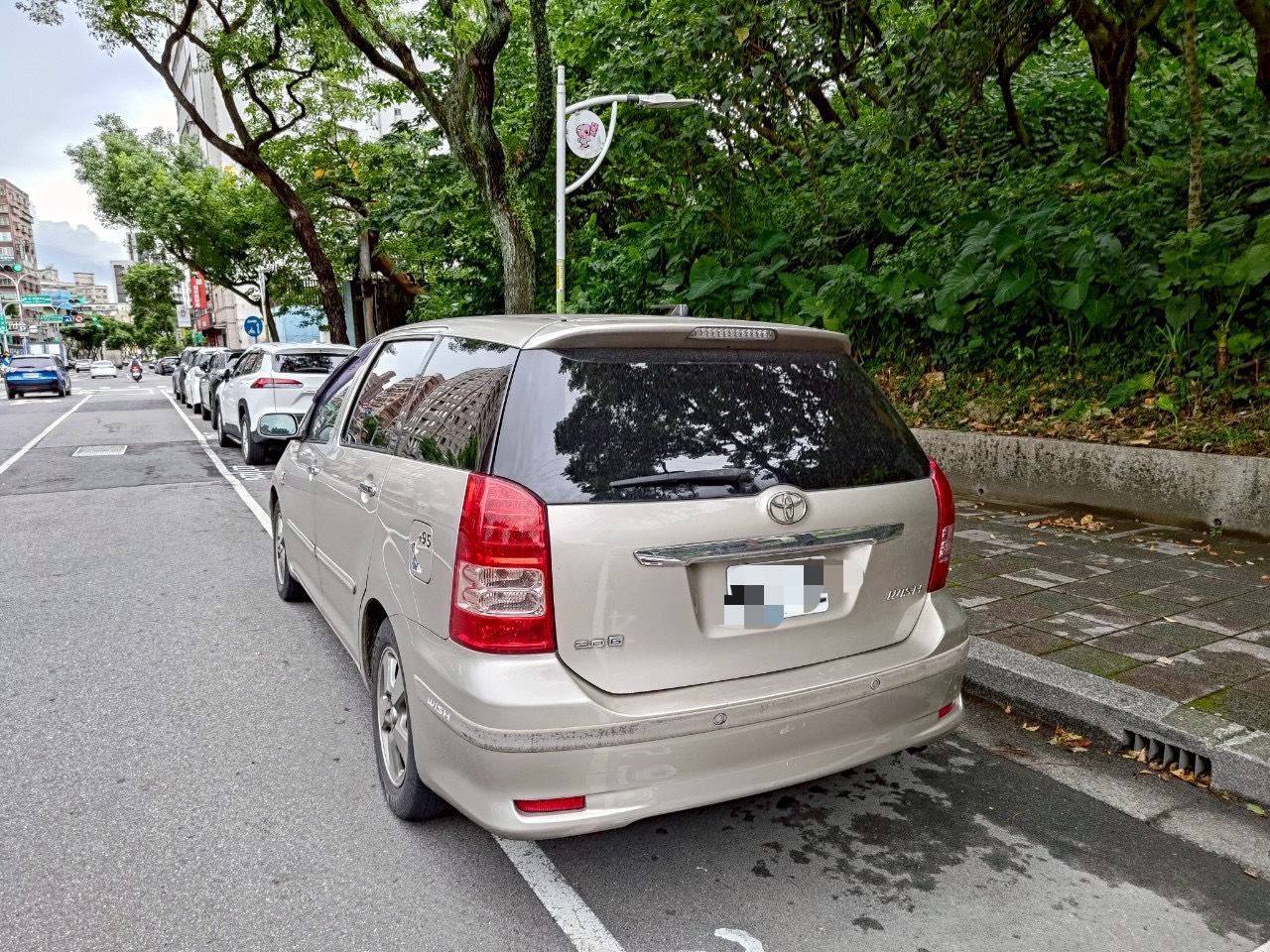 toyota wish G版 原漆原版件 十萬代步車首選!  第6張相片
