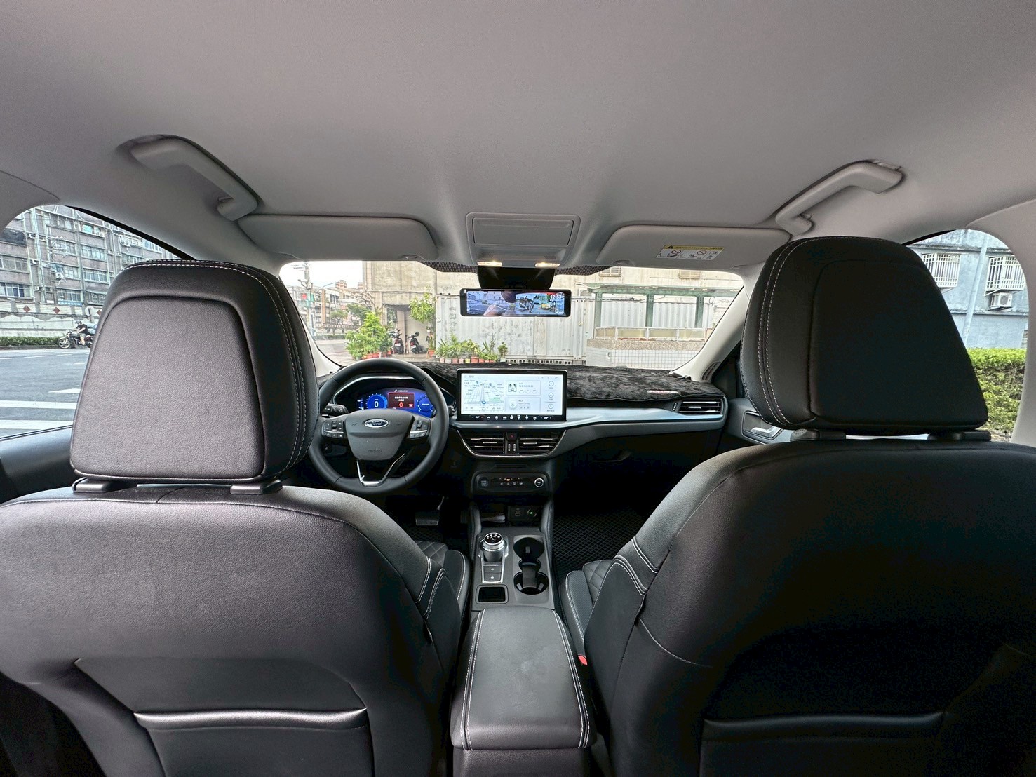 2023 focus active vignale 跟新車只有價差!  第2張相片