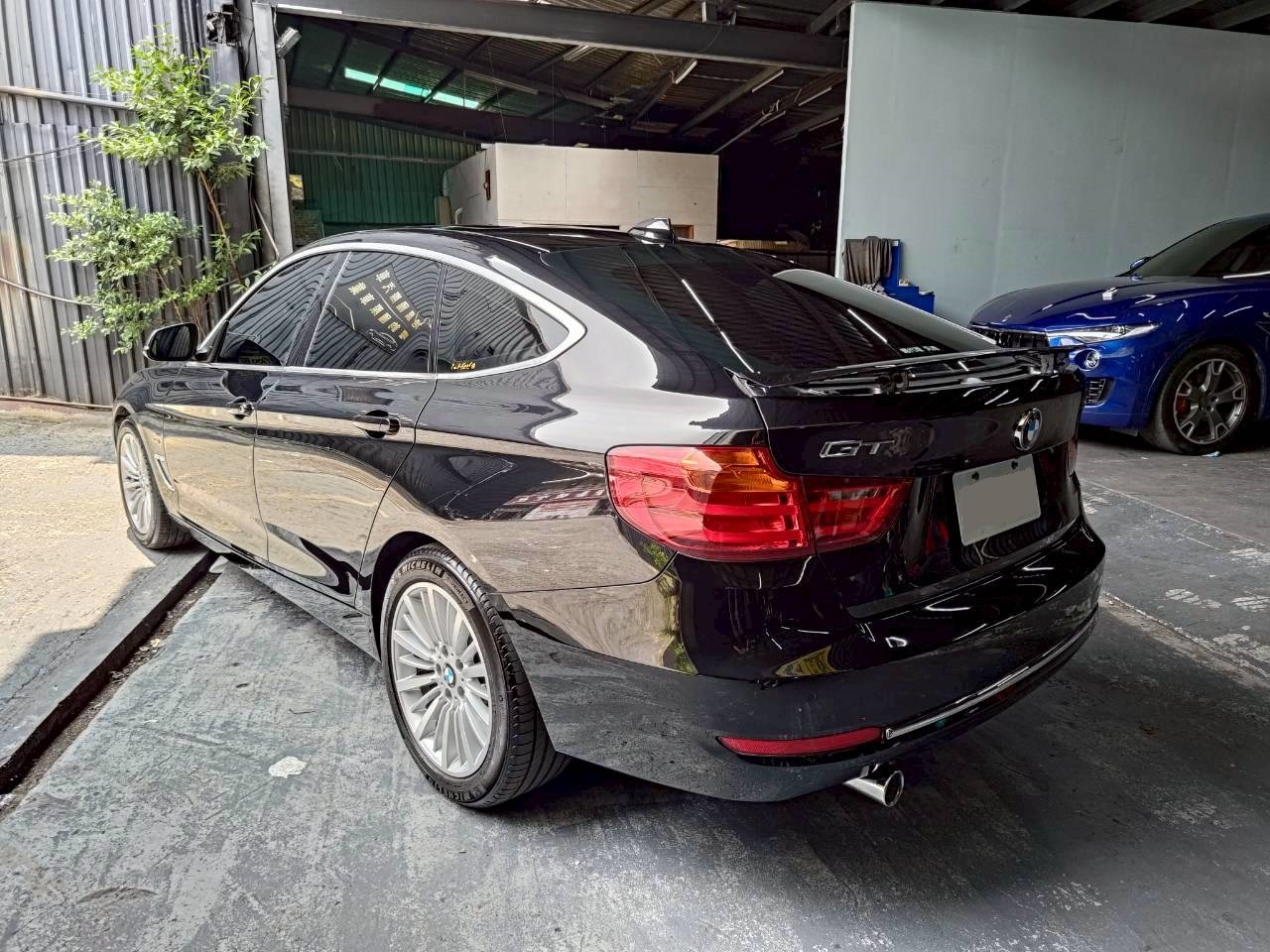 2015 BMW 320i GT F34 斜背跑旅 帥氣登場🔥  第7張相片