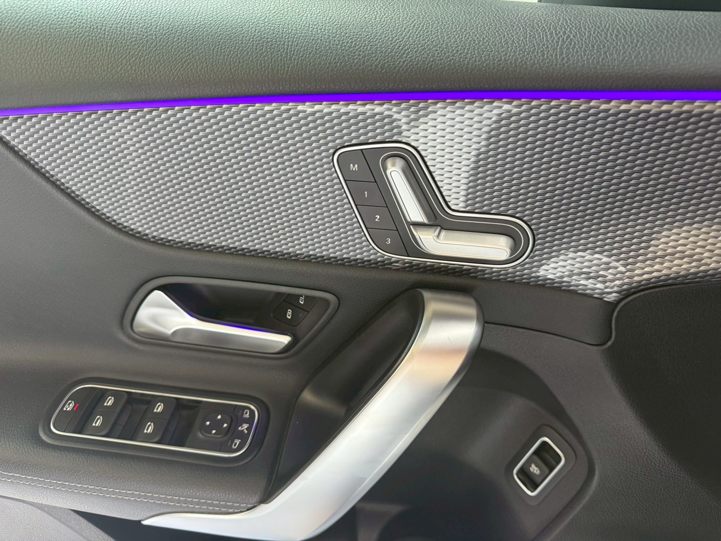 2019 A200 sedan W177 原版件 新價格登場🔥  第6張相片