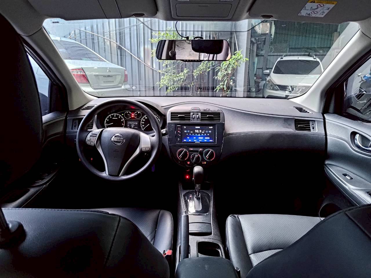 2023年式 nissan Tiida 五門 豪華版🔥  第3張相片