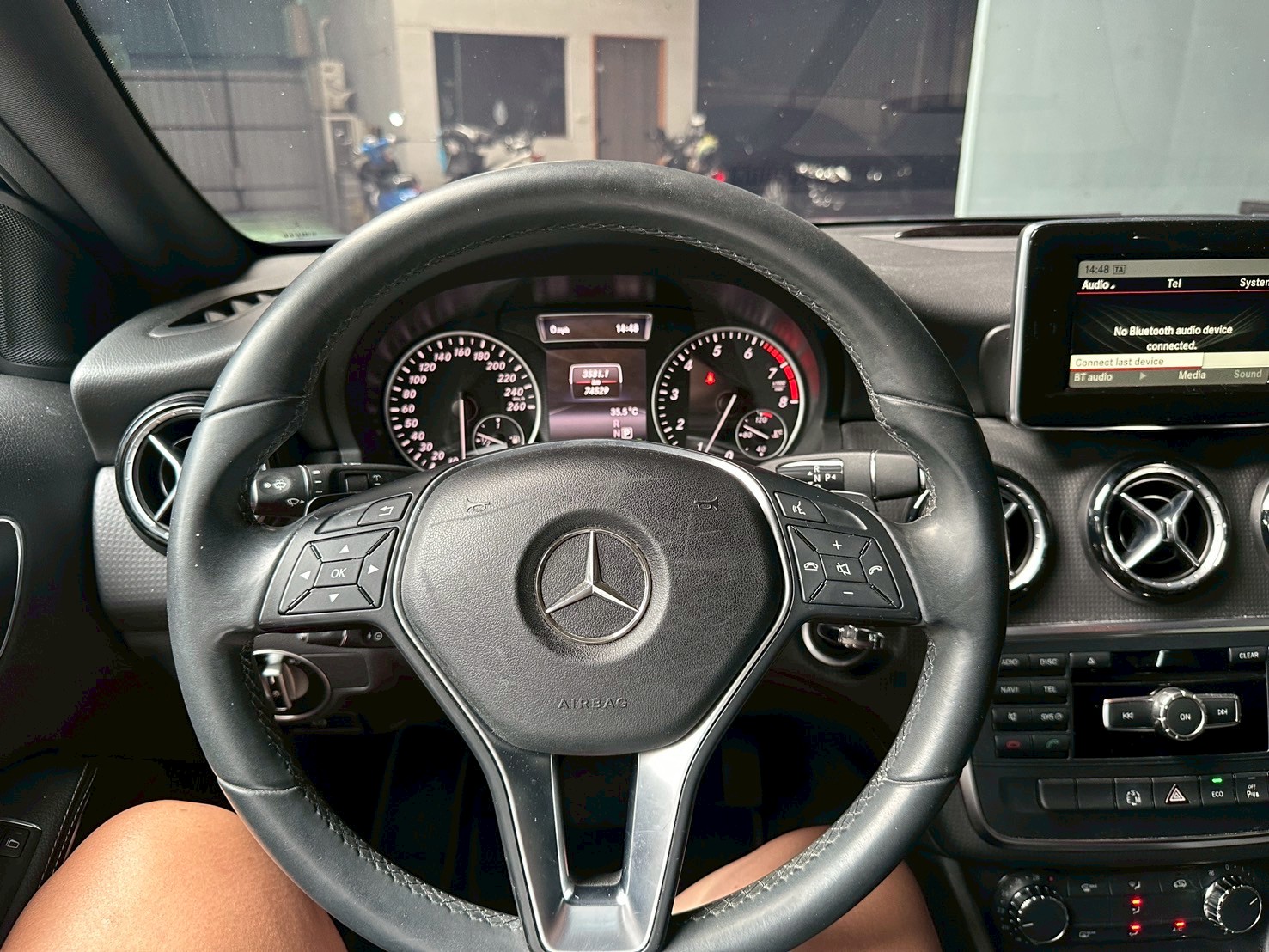 2014 BENZ W176 A180 售價只要39.8萬  第3張相片