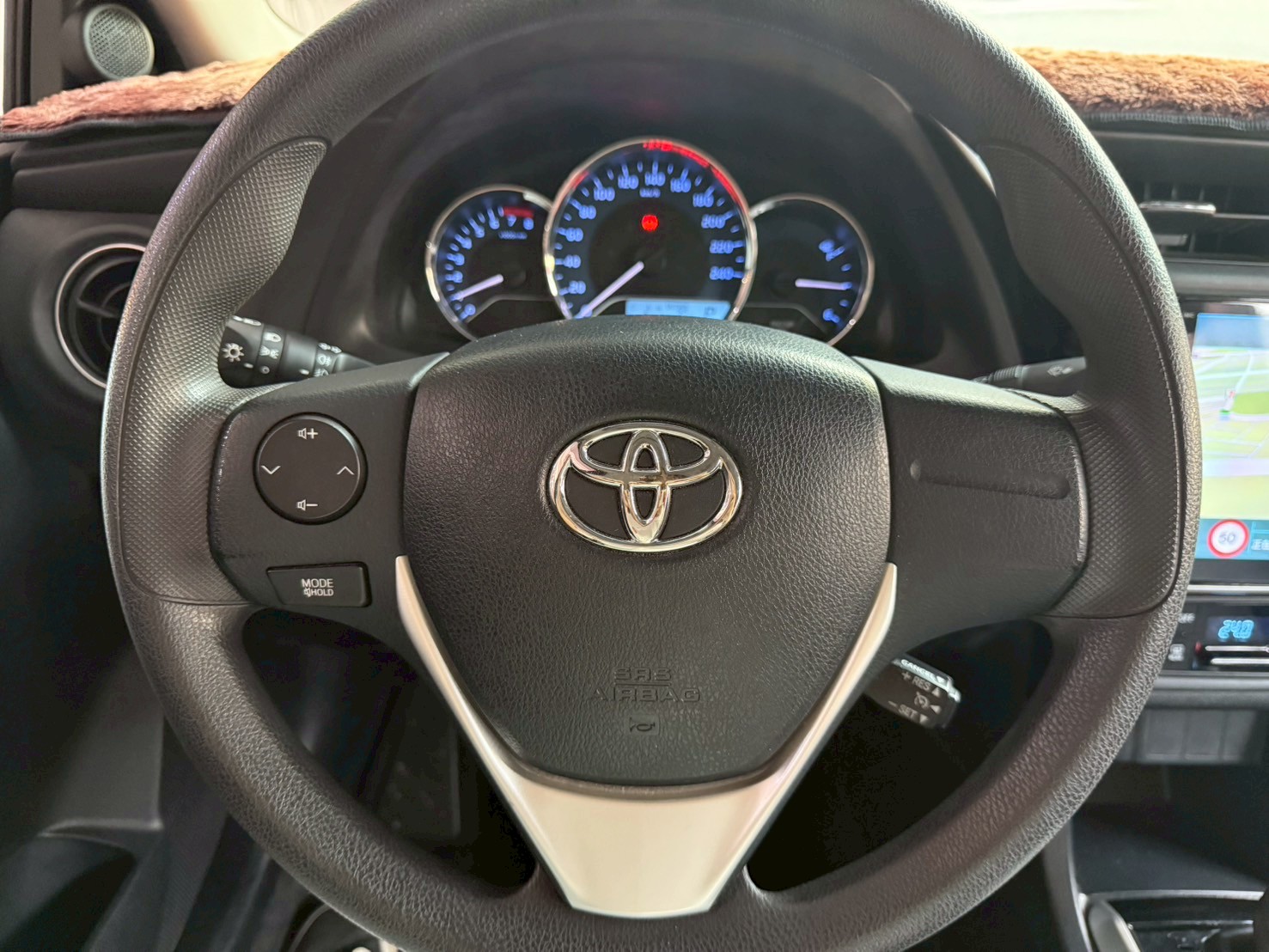 2017 toyota altis 免鑰匙版本 售價36.8萬  第3張相片