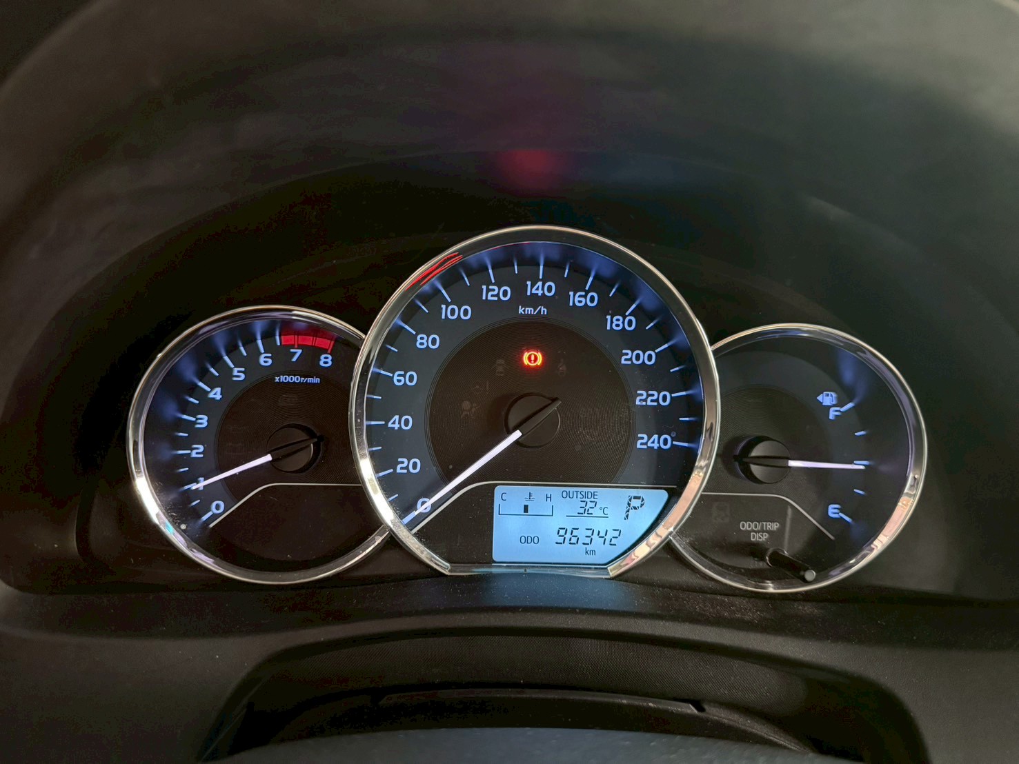 2017 toyota altis 免鑰匙版本 售價36.8萬  第4張相片