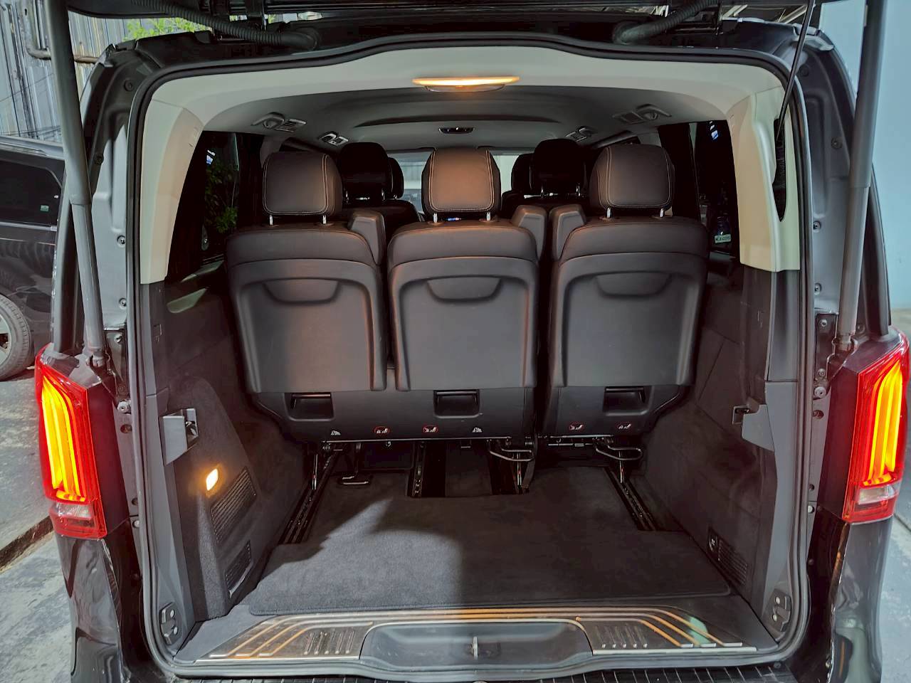 2015 賓士 v250d 七人座 僅跑6萬 改360座椅🔥  第2張相片