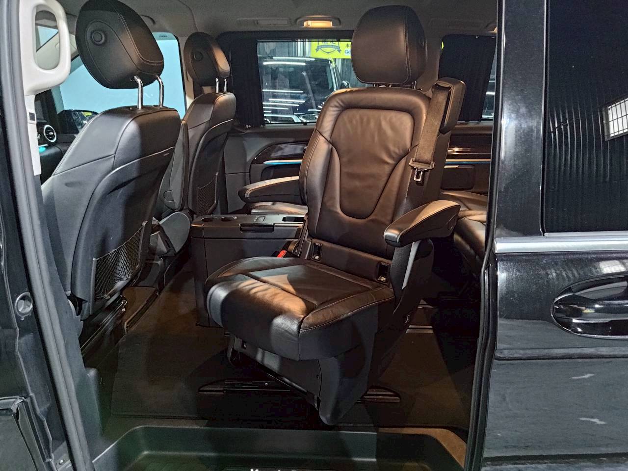 2015 賓士 v250d 七人座 僅跑6萬 改360座椅🔥  第5張相片