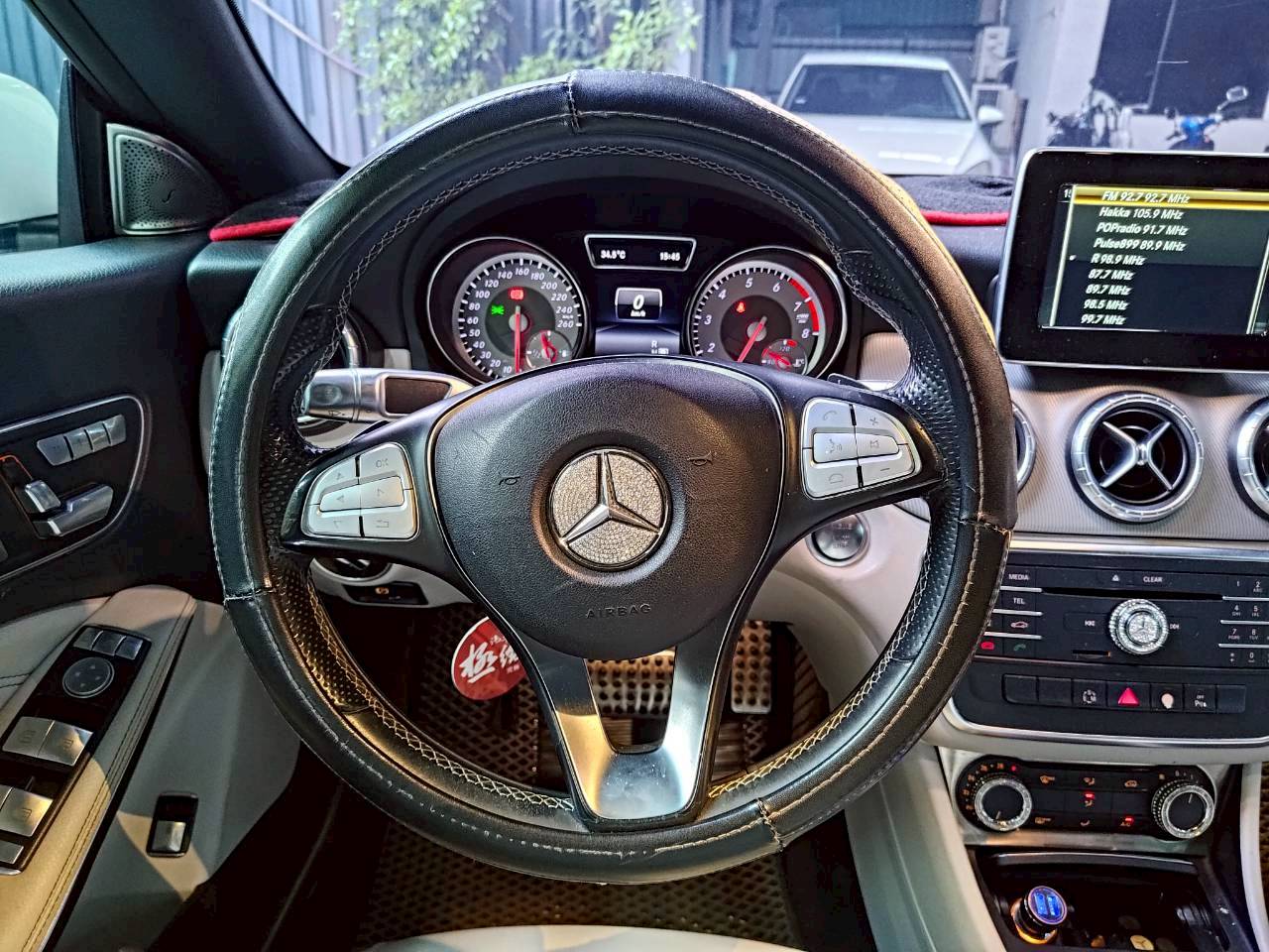 2015 賓士 CLA200 天窗+魚眼頭燈 車況綿🔥  第5張相片