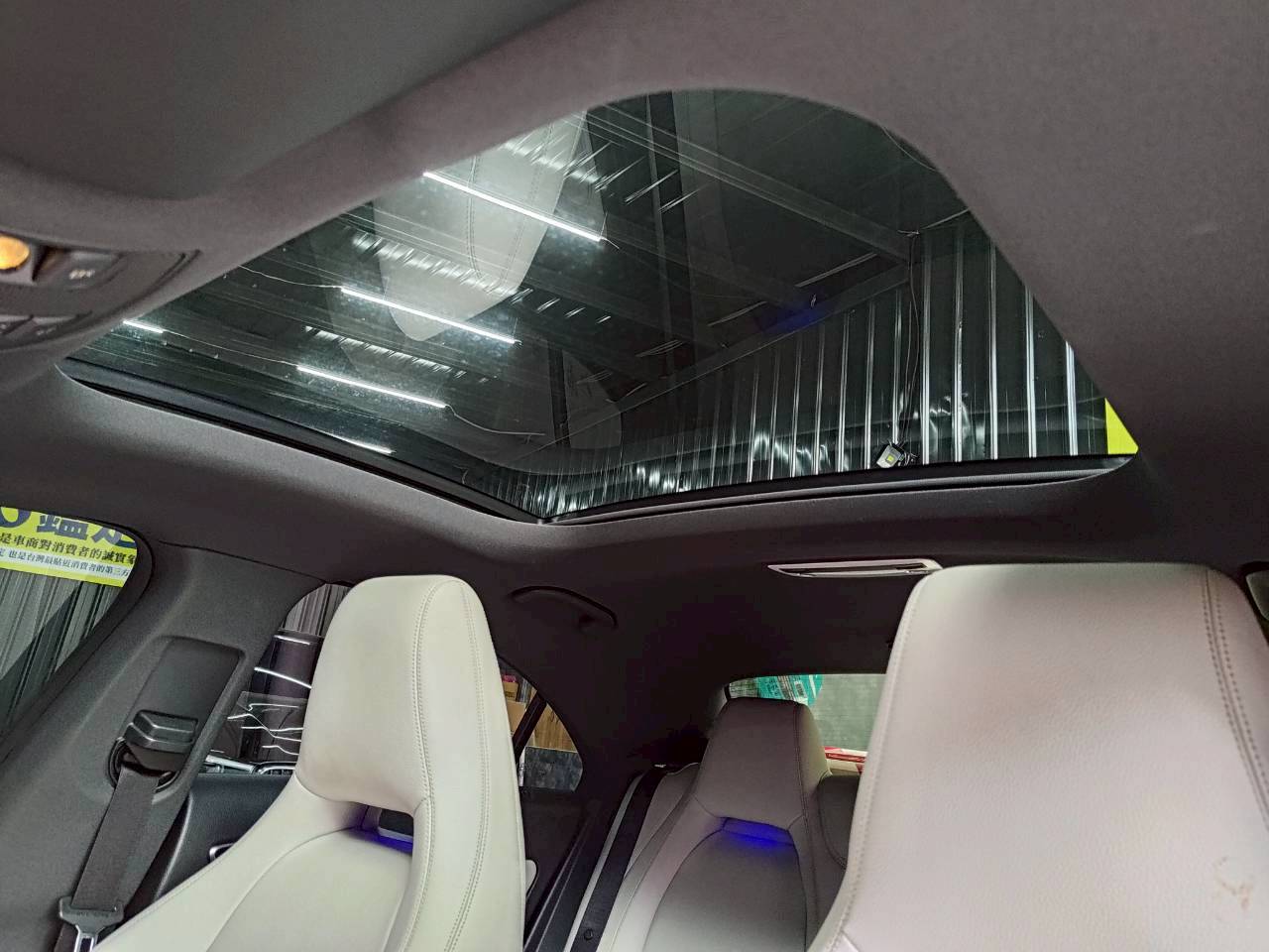 2015 賓士 CLA200 天窗+魚眼頭燈 車況綿🔥  第6張相片