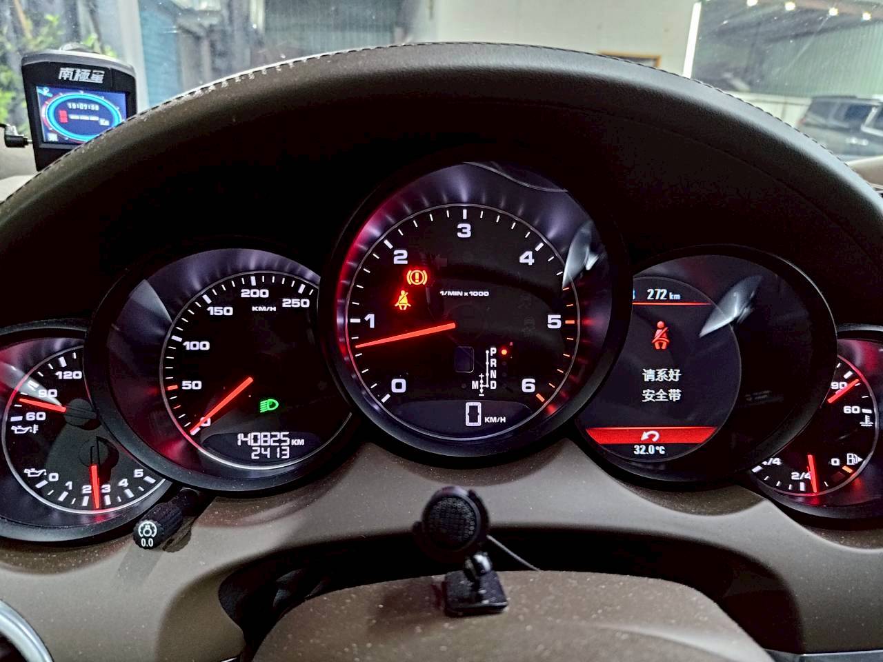 2014 保時捷 cayenne 凱燕 白金柴油版🔥  第8張相片