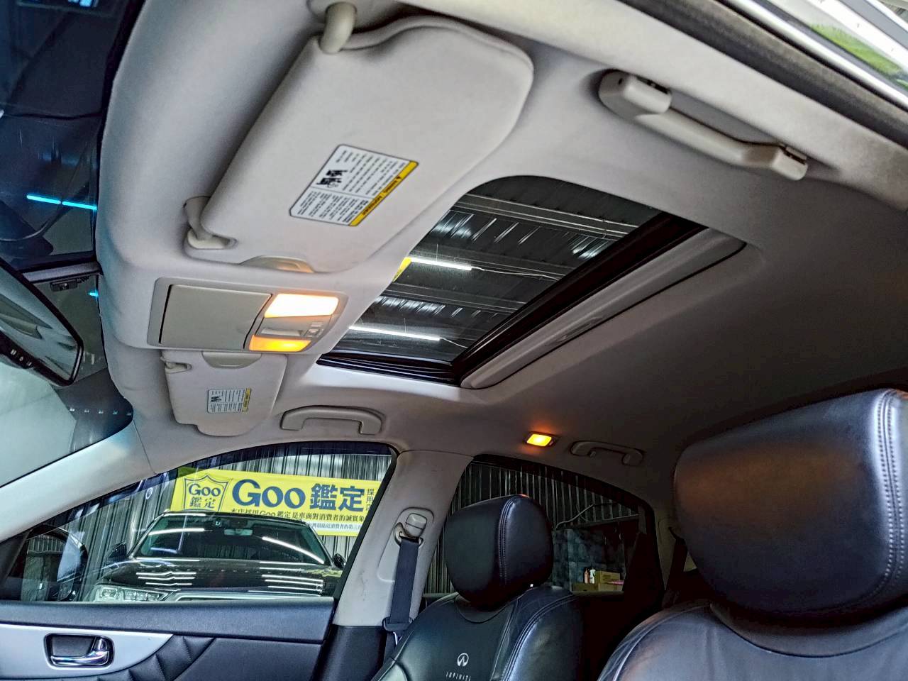 2011 infiniti FX35 經典大馬力輸出休旅車🔥  第6張相片