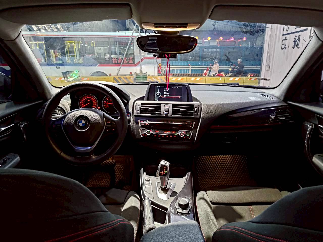 2014 BMW 116i F20 進口小掀背輕鬆擁有🔥  第4張相片