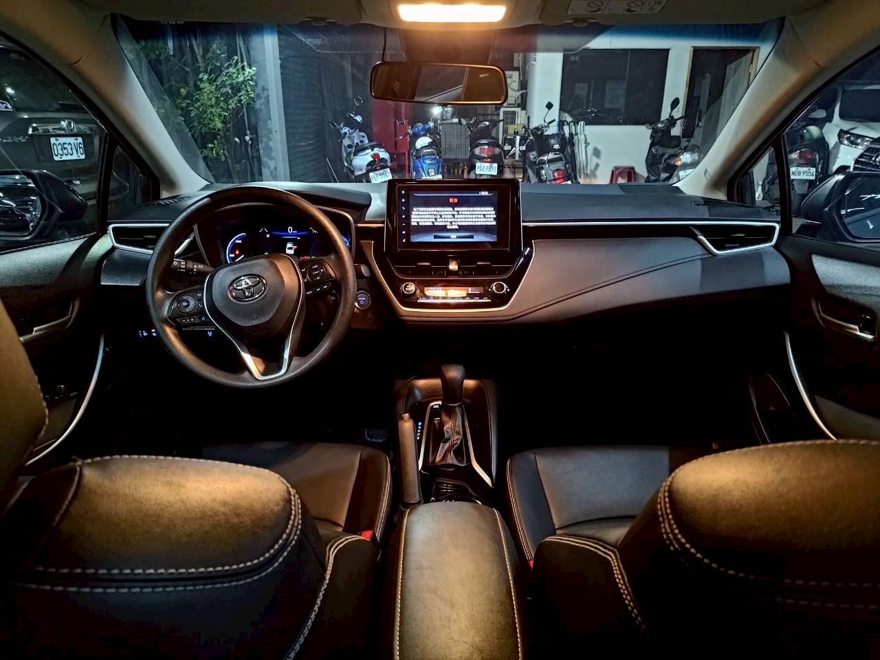 2022 toyota altis hybrid 尊爵油電 🔥  第2張相片