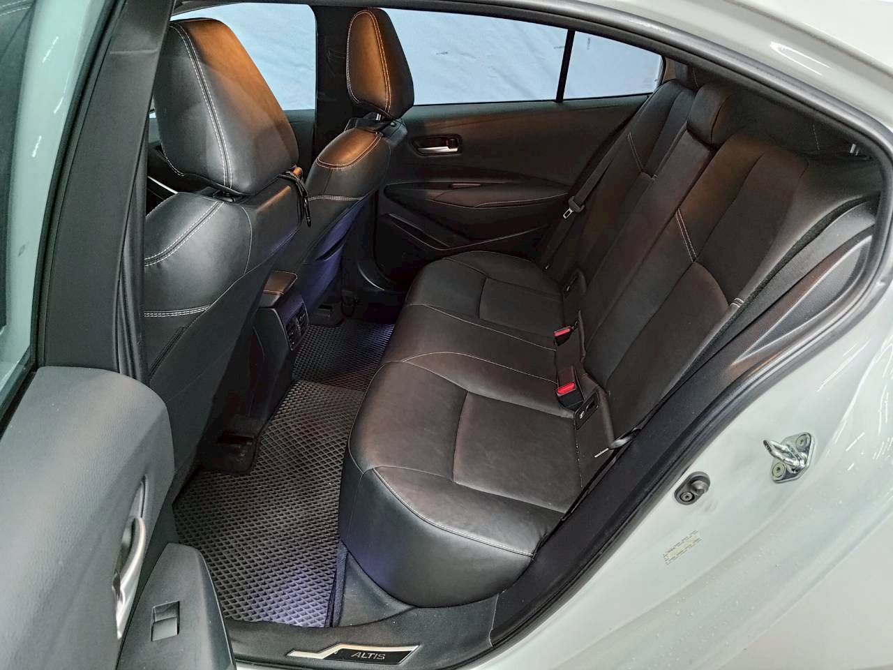 2022 toyota altis 旗艦版 ikey 環景通通有🔥  第3張相片