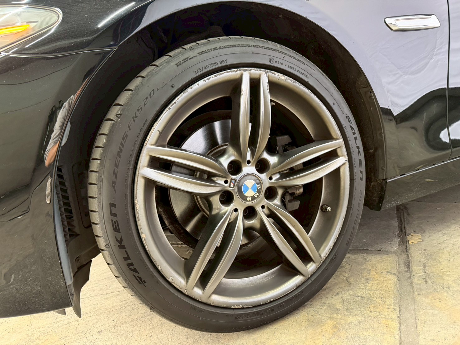 2016 BMW F10 528i 少年董最愛的黑頭車🔥  第2張相片