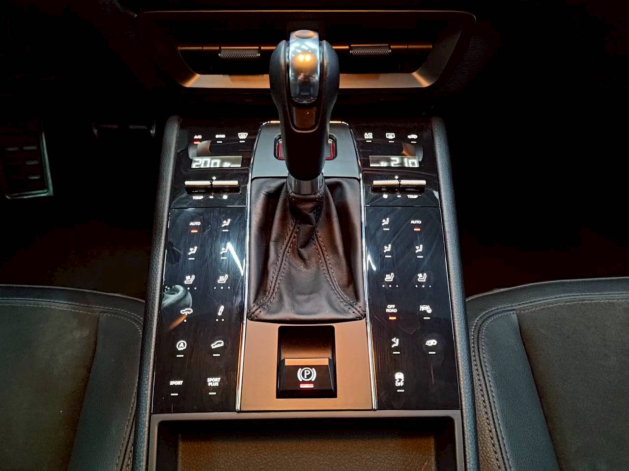 2014 MACAN 2.0 改新款頭/內裝/副駕螢幕🔥  第6張相片