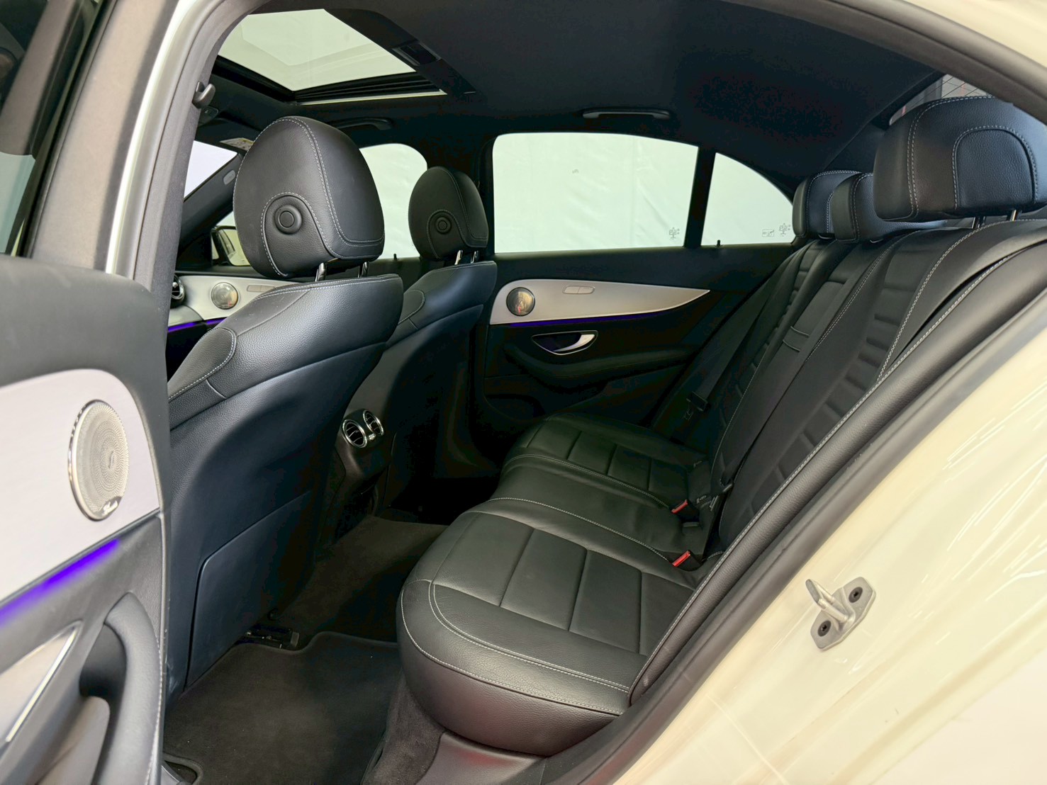 2021 benz W213.5 E250 小改款 升級E63外觀  第4張相片