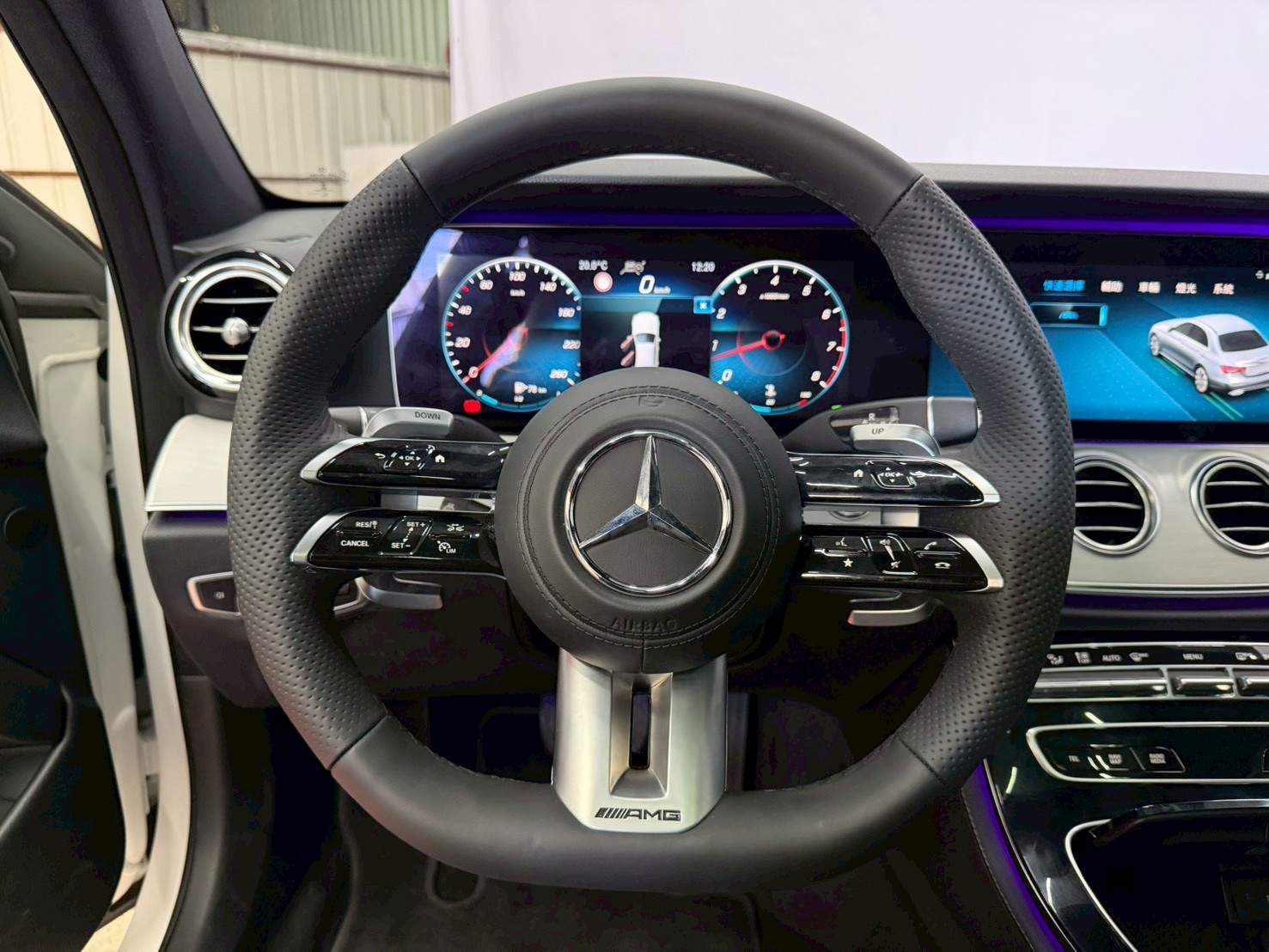 2021 benz W213.5 E250 小改款 升級E63外觀  第5張相片