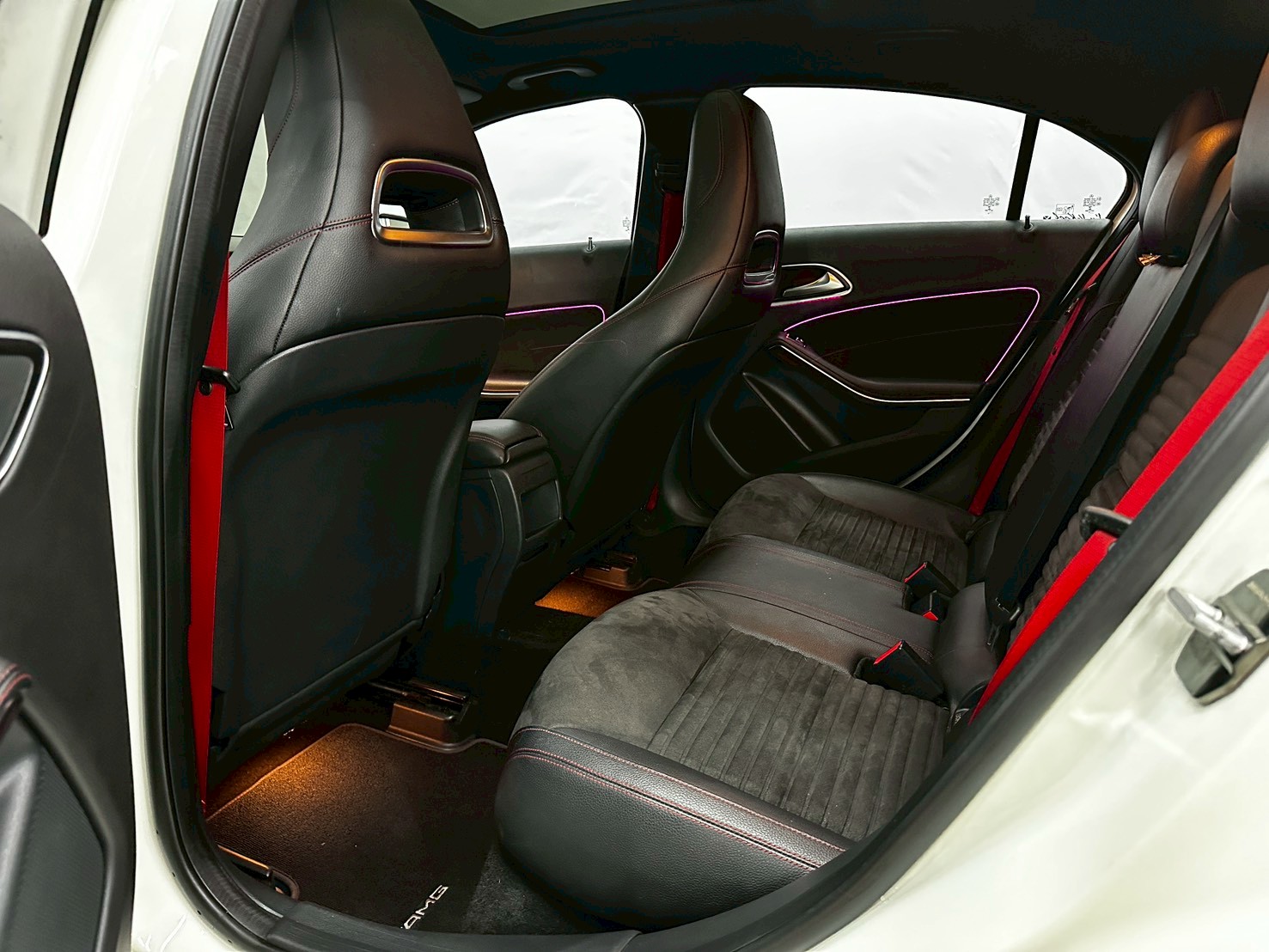 2015 Benz  W176 A45 AMG 三百匹馬力  第3張相片