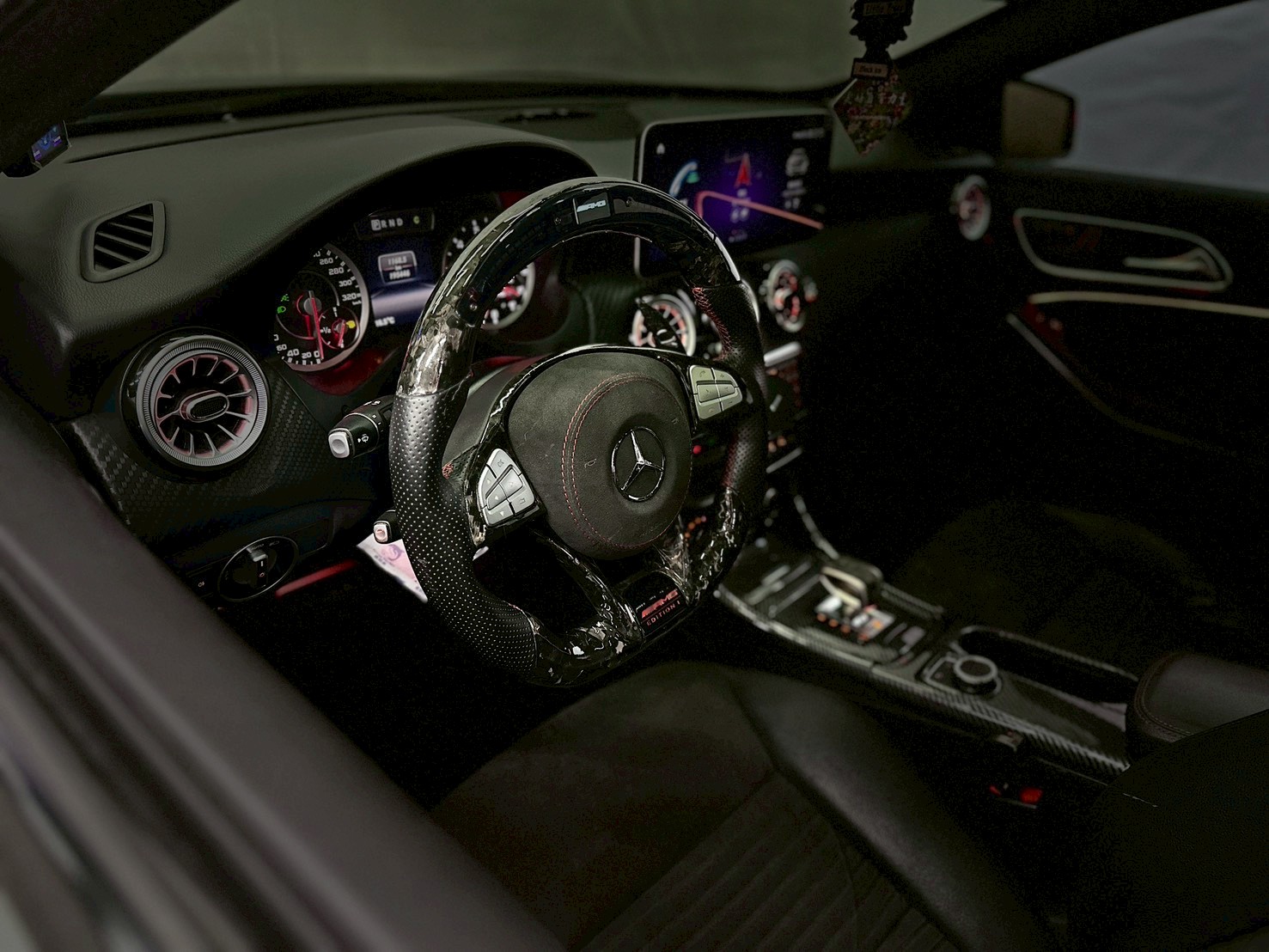 2015 Benz  W176 A45 AMG 三百匹馬力  第4張相片