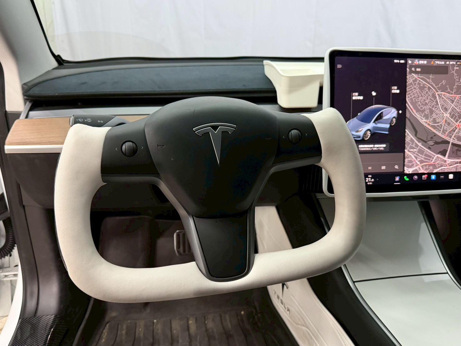 2020 特斯拉 model3 LR 保固內 改口罩方向盤  第4張相片