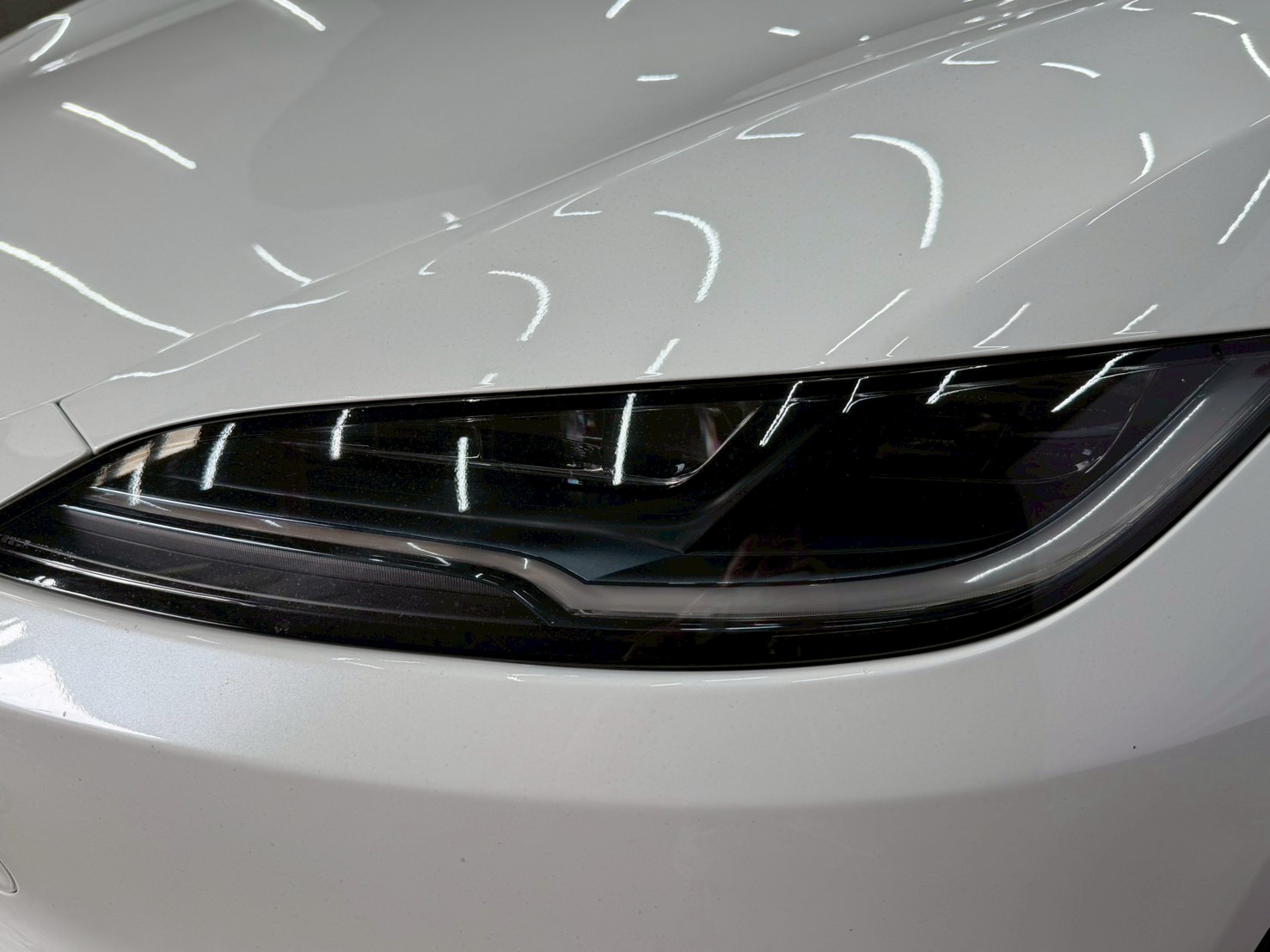 2024 tesla model3 煥新3 RWD 正rays鋁圈🔥  第2張相片