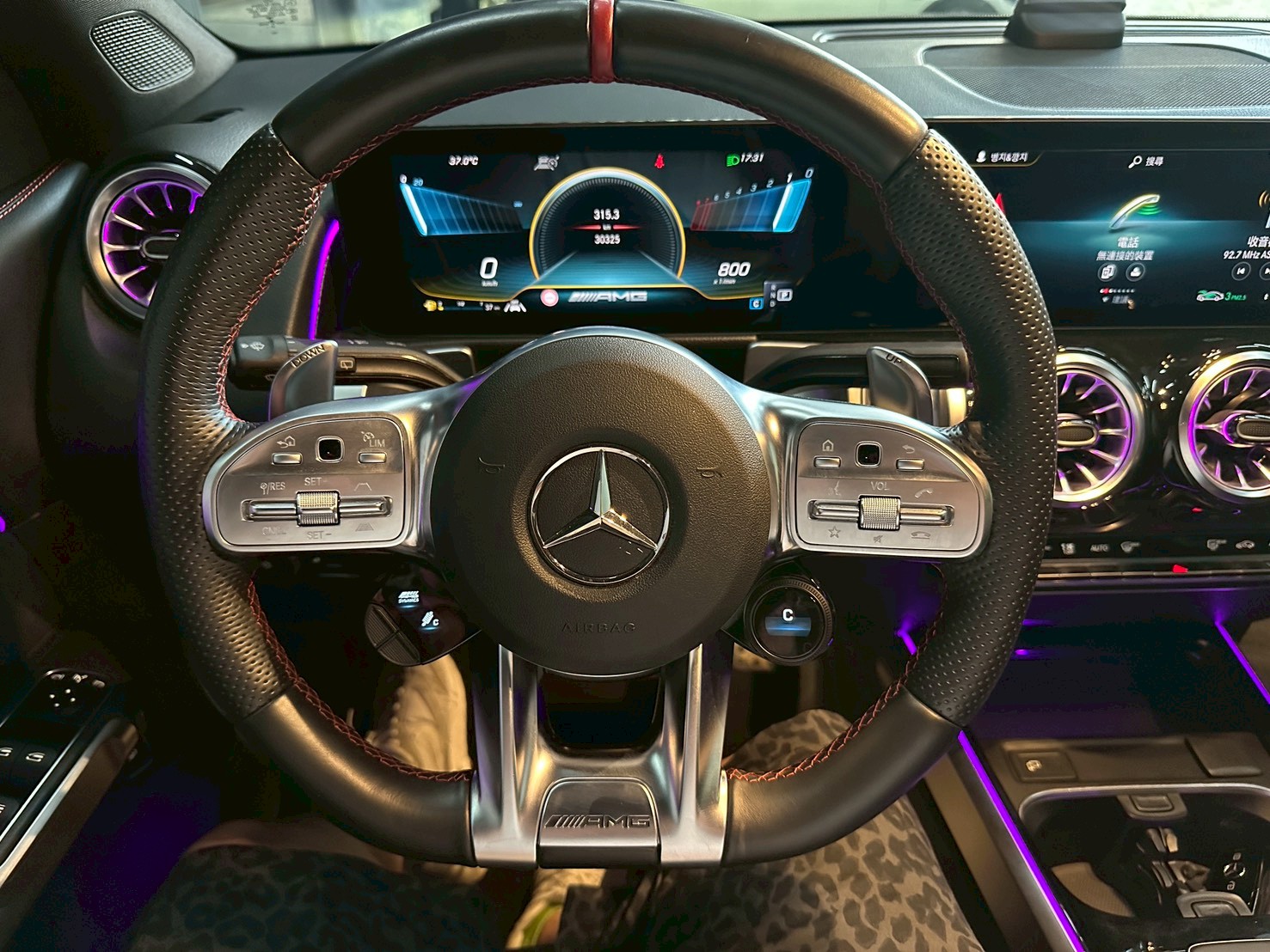 2022 M-Benz GLB35 AMG 4MATIC 韓規未領牌🔥  第8張相片