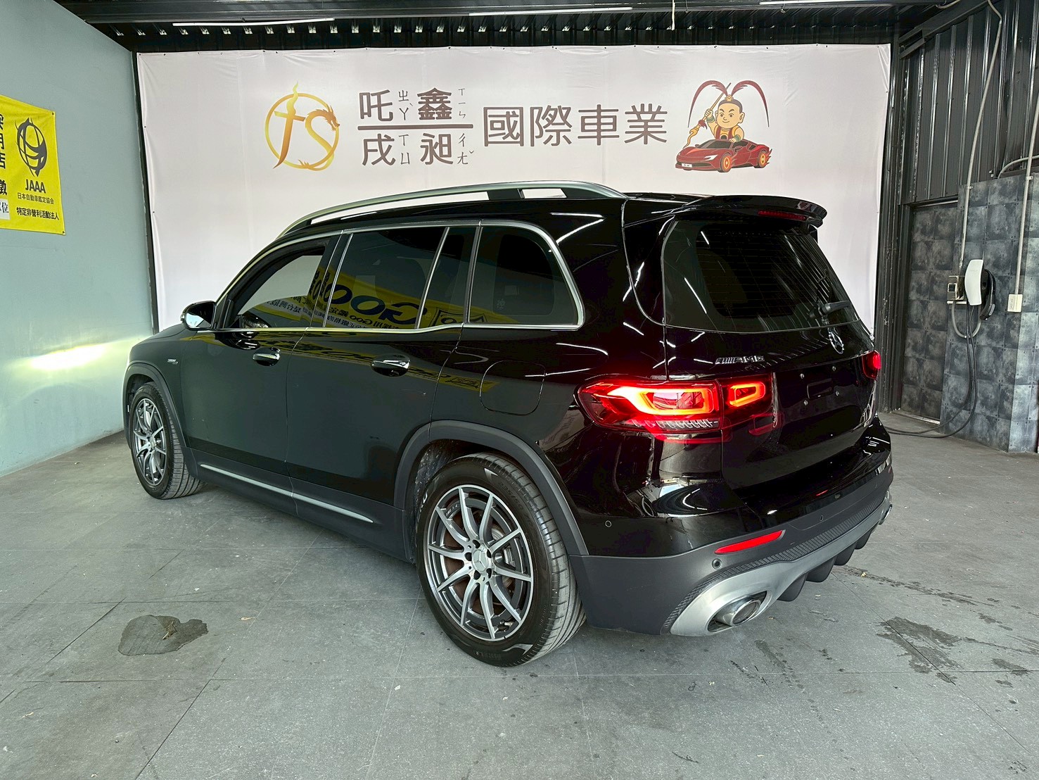 2022 M-Benz GLB35 AMG 4MATIC 韓規未領牌🔥  第9張相片