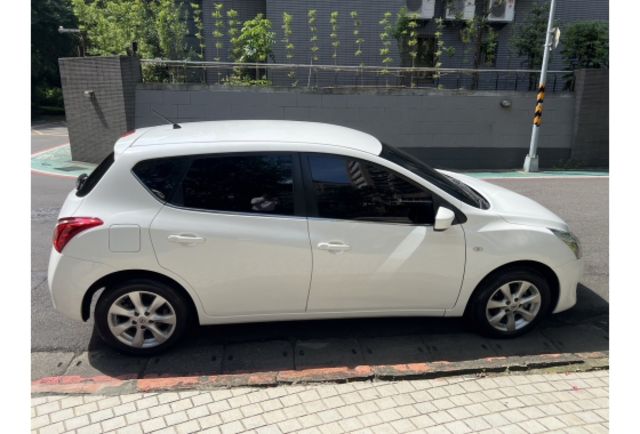 Nissan TIIDA  第2張相片