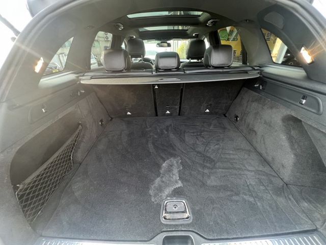 超低里程GLC AWD!原版件一手車~只有一台車況超優!電洽小何0966427962  第12張相片