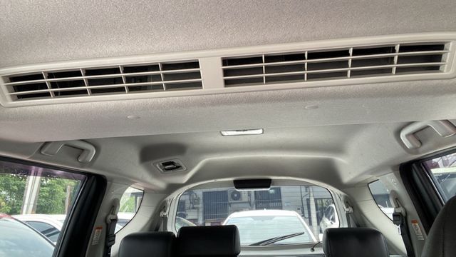 超稀有7人座!雙電滑門!過好年新價格!最優惠來電0900785788阿政  第11張相片