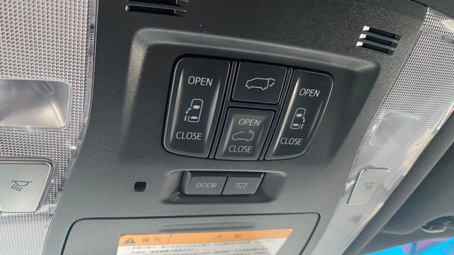 【科技業董事長坐駕】 4WD油電複合動力，電洽0900-785-788阿政  第14張相片