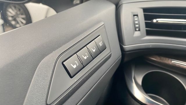 【科技業董事長坐駕】 4WD油電複合動力，電洽0900-785-788阿政  第15張相片