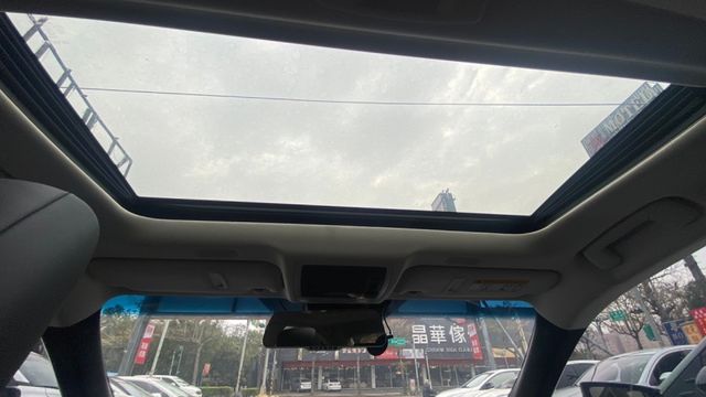 電池原廠保固8年!只有這一台!全台灣最便宜電洽小何0966427962  第14張相片